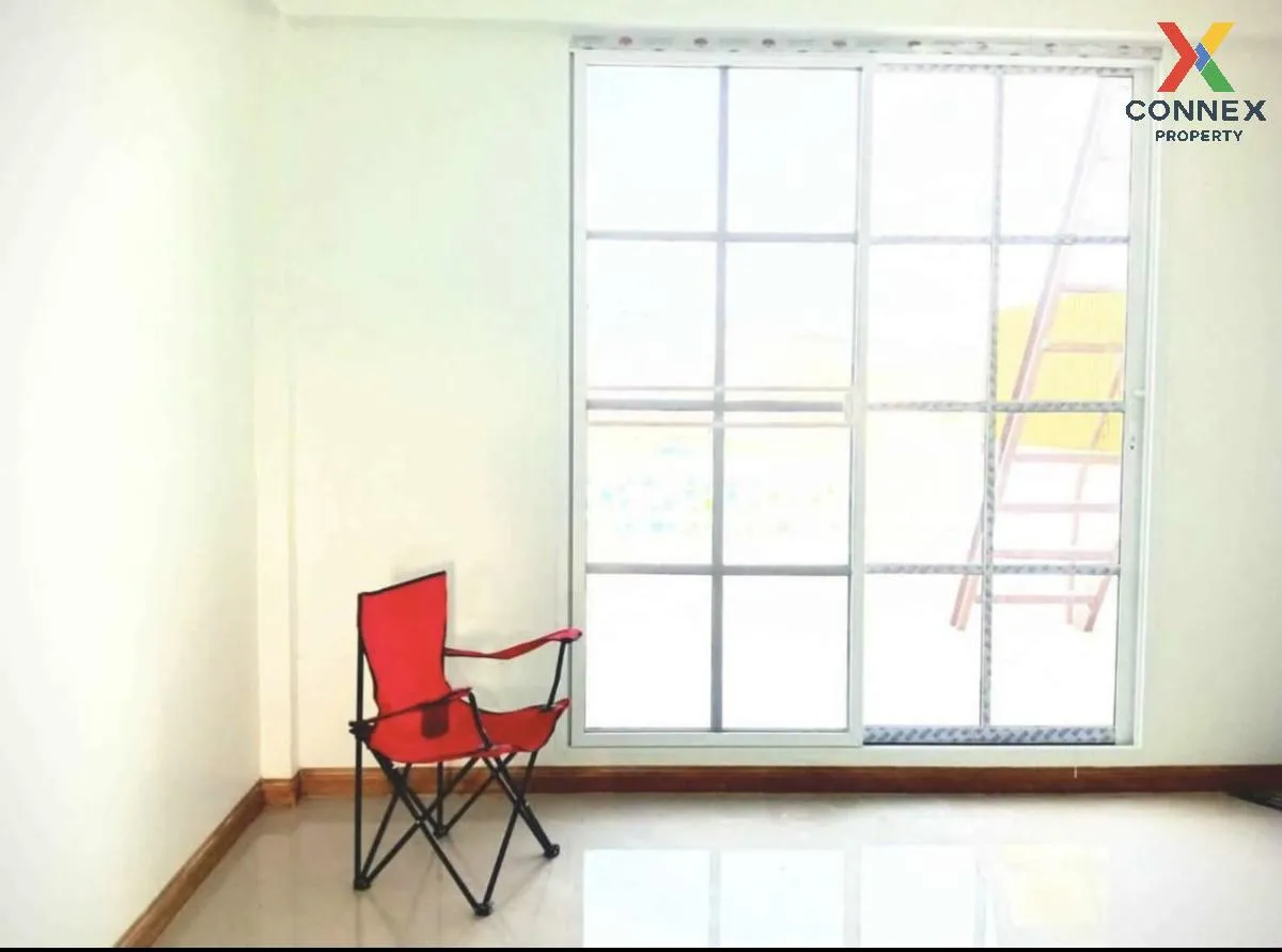 For Sale Townhouse/Townhome  , Yusuk Village , newly renovated ,  For Sale Townhouse/Townhome  , Yusuk Village , newly renovated ,