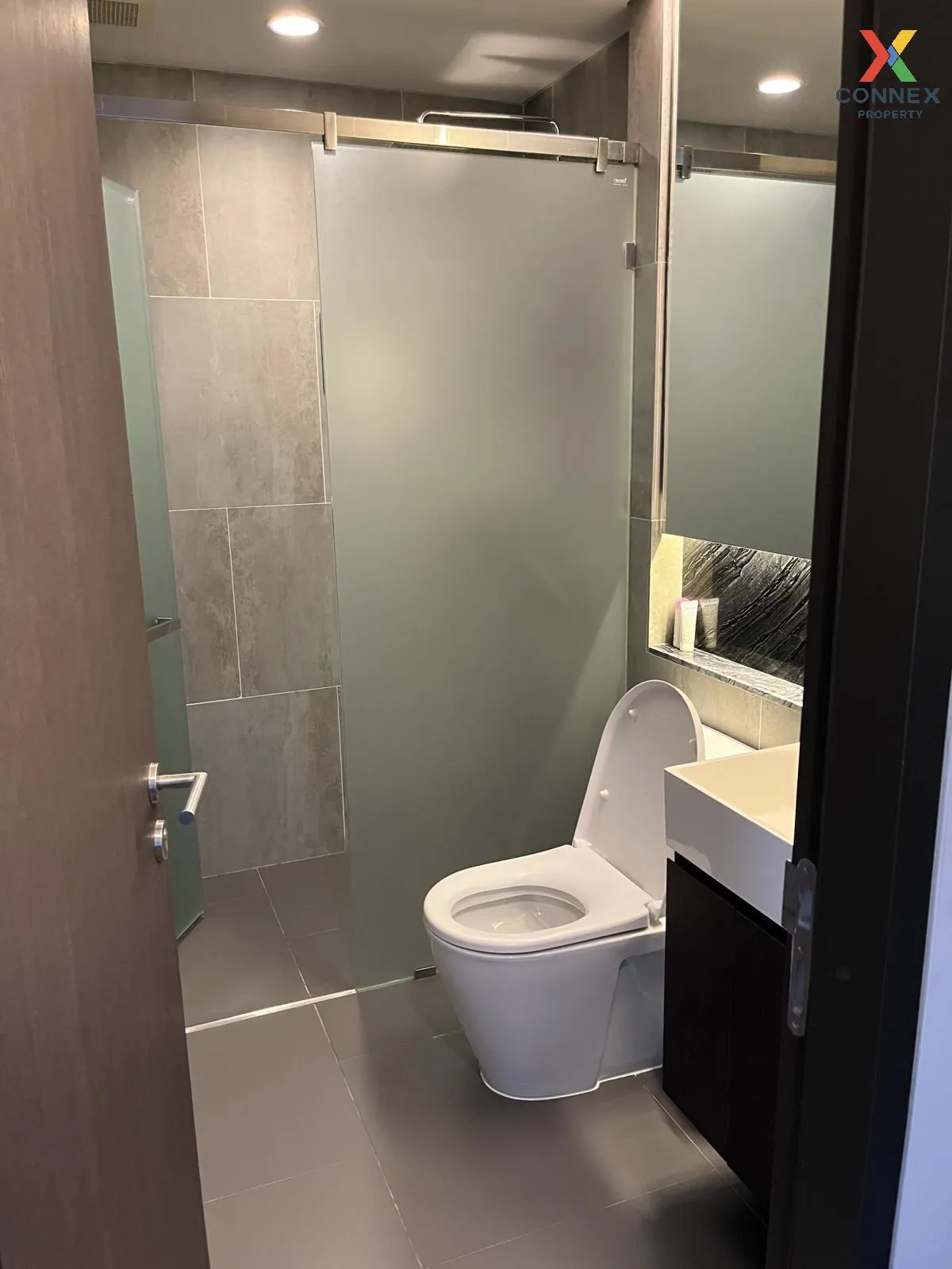 For Rent Condo , The Lumpini 24 , high floor , BTS-Phrom Phong , 