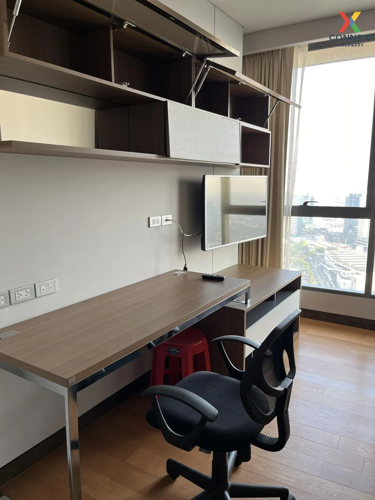 For Rent Condo , The Lumpini 24 , high floor , BTS-Phrom Phong , 