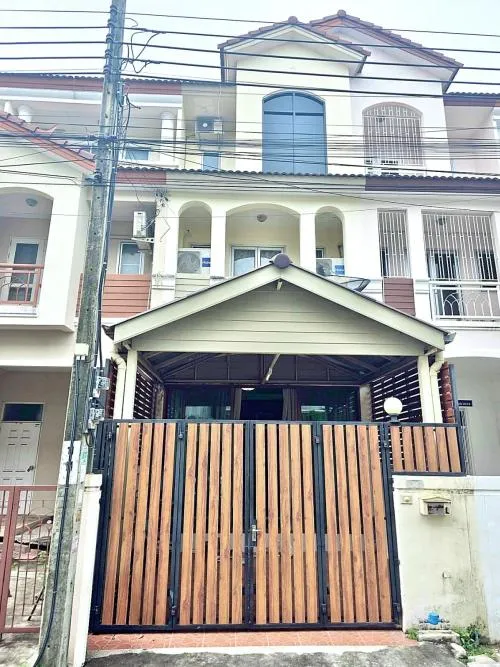 เช่าทาวน์เฮ้าส์/ทาวน์โฮม  เดอะบัลโคนี่ โฮม หน้ากว้าง สวนหลวง เขต ประเวศ กรุงเทพ CX-133397 เช่าทาวน์เฮ้าส์/ทาวน์โฮม  เดอะบัลโคนี่ โฮม หน้ากว้าง สวนหลวง เขต ประเวศ กรุงเทพ CX-133397