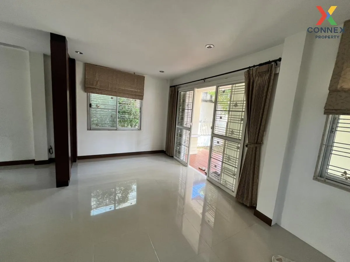 For Sale House , Wisatesuknakorn Phase 2 , wide frontage , Phanth