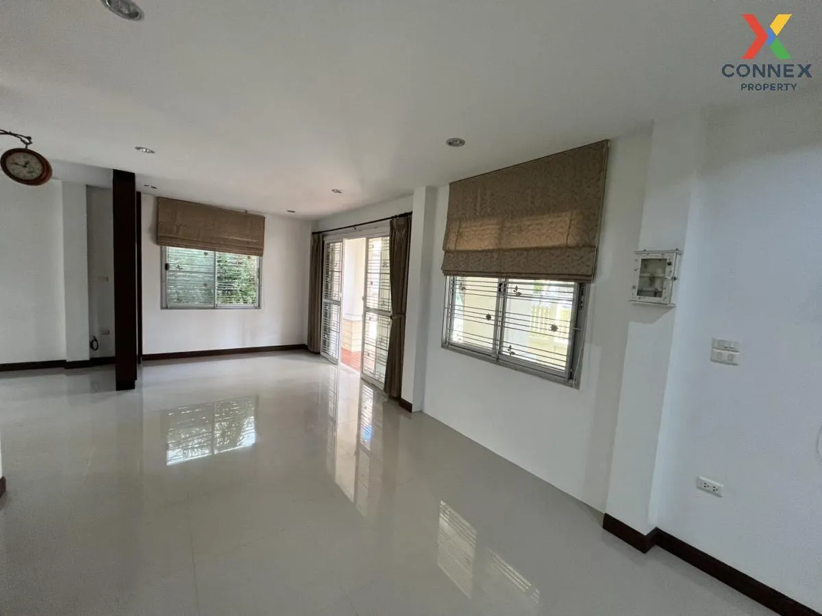 For Sale House , Wisatesuknakorn Phase 2 , wide frontage , Phanth