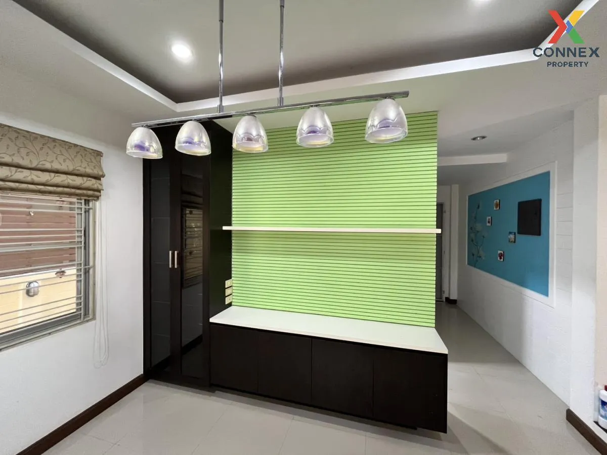 For Sale House , Wisatesuknakorn Phase 2 , wide frontage , Phanth
