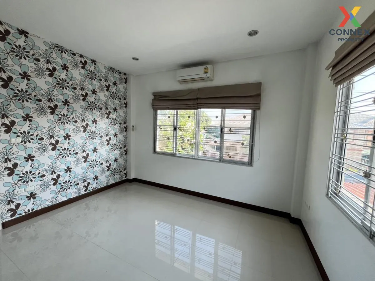 For Sale House , Wisatesuknakorn Phase 2 , wide frontage , Phanth
