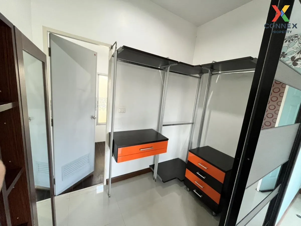 For Sale House , Wisatesuknakorn Phase 2 , wide frontage , Phanth