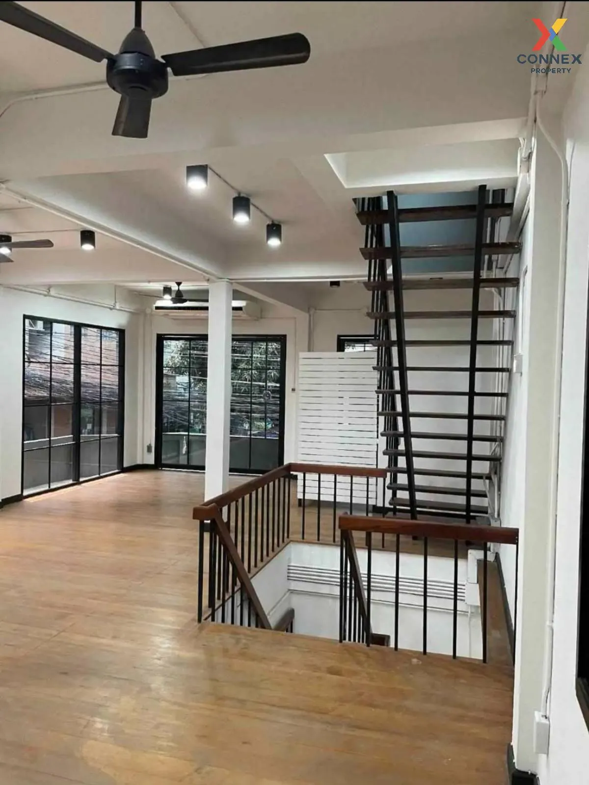 For Sale  3-storey commercial building, Soi Prachasongkhro 29, ne