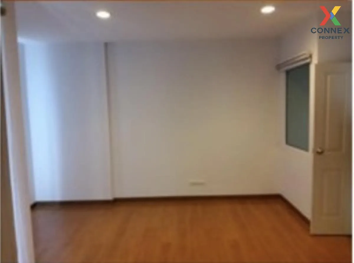 ขายทาวน์เฮ้าส์/ทาวน์โฮม  บ้านกลางเมือง สาทร - ตากสิน 2 บางค้อ เขต ขายทาวน์เฮ้าส์/ทาวน์โฮม  บ้านกลางเมือง สาทร - ตากสิน 2 บางค้อ เขต