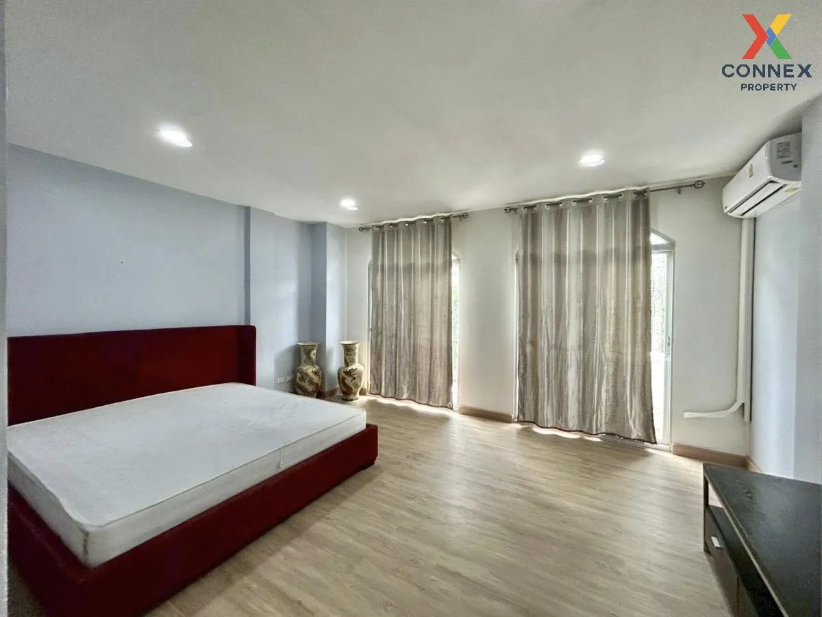 ขายทาวน์เฮ้าส์/ทาวน์โฮม  บ้านกลางเมือง เดอะ ปารีส พระราม 9-รามคำแ