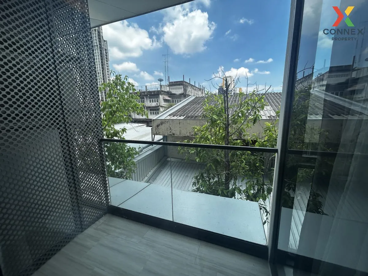 ขายคอนโด  168 สุขุมวิท 36 พระโขนง เขต คลองเตย กรุงเทพ CX-133551