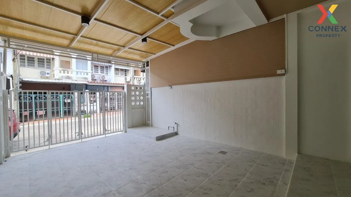 For Sale Townhouse/Townhome  , Baan Sena villa 8 , Sam Wa Tawan T For Sale Townhouse/Townhome  , Baan Sena villa 8 , Sam Wa Tawan T 2