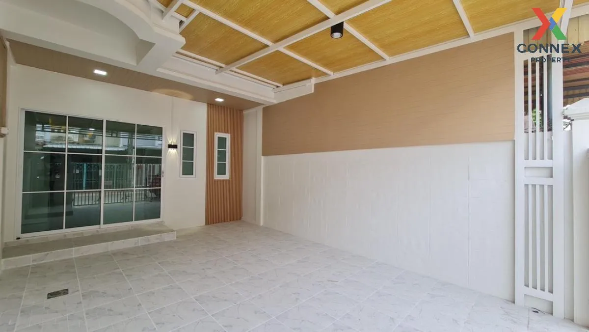For Sale Townhouse/Townhome  , Baan Sena villa 8 , Sam Wa Tawan T For Sale Townhouse/Townhome  , Baan Sena villa 8 , Sam Wa Tawan T 4