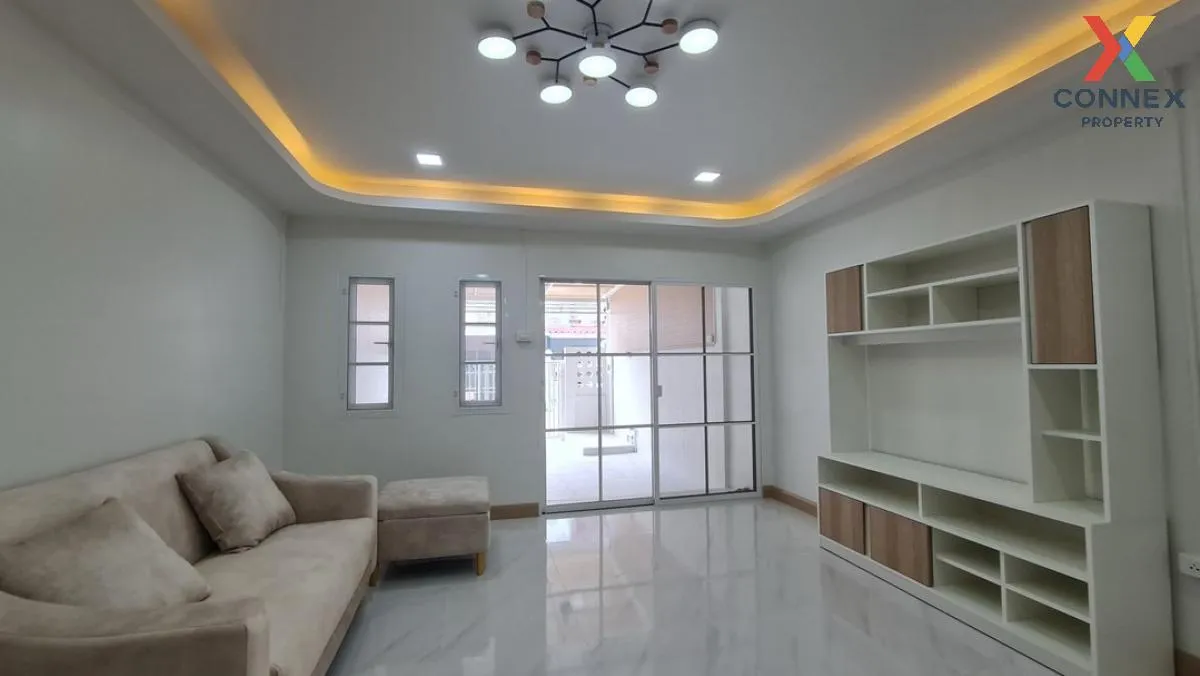 For Sale Townhouse/Townhome  , Baan Sena villa 8 , Sam Wa Tawan T For Sale Townhouse/Townhome  , Baan Sena villa 8 , Sam Wa Tawan T