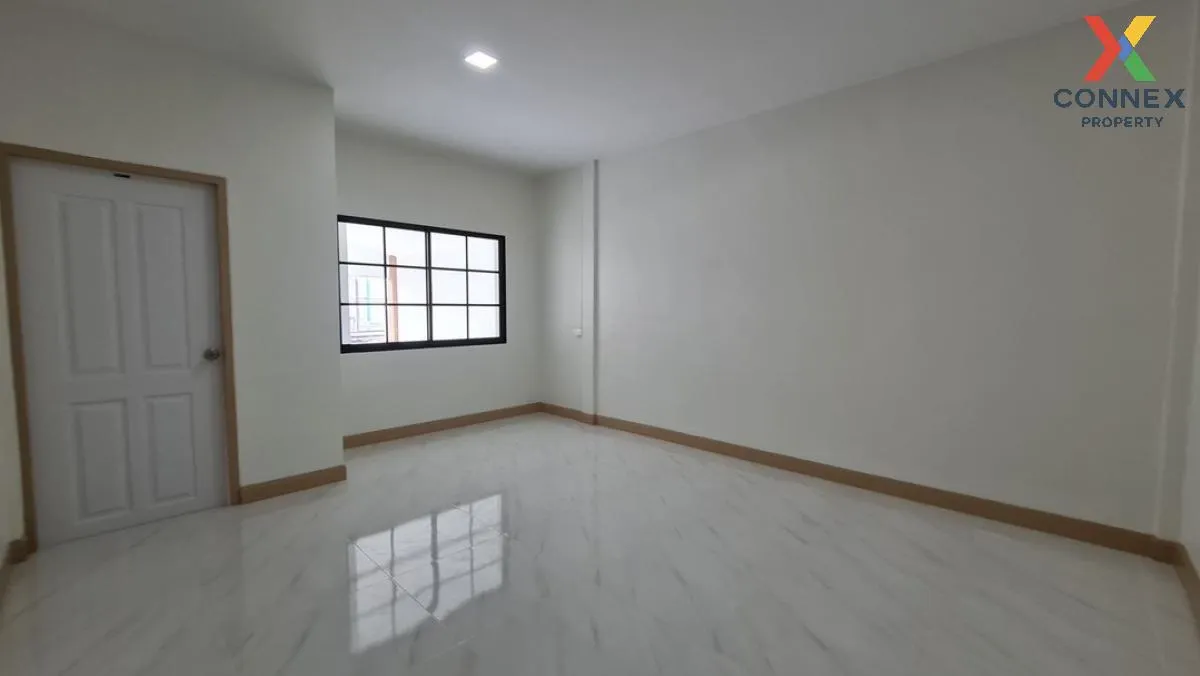 For Sale Townhouse/Townhome  , Sinthanee 1 Nawamin 93 , Nawamin , For Sale Townhouse/Townhome  , Sinthanee 1 Nawamin 93 , Nawamin ,