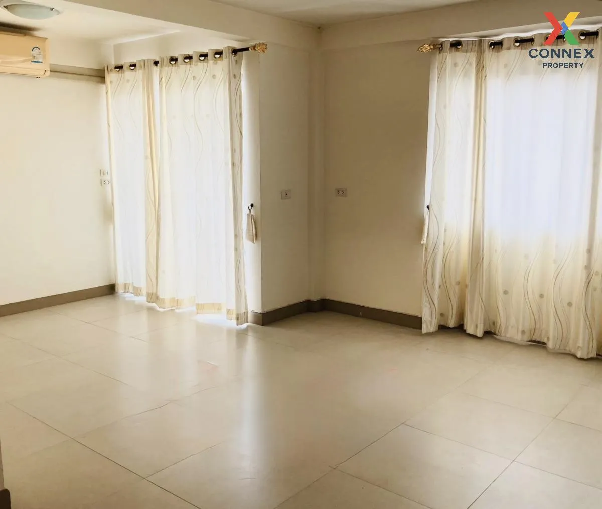 For Rent Townhouse/Townhome  , Supalai Ville Sukhumvit - Srinakar