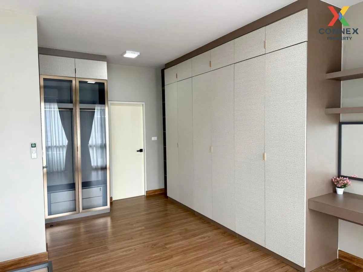 For Sale Townhouse/Townhome  , Baan Klang Muang Sukhumvit - Onnut