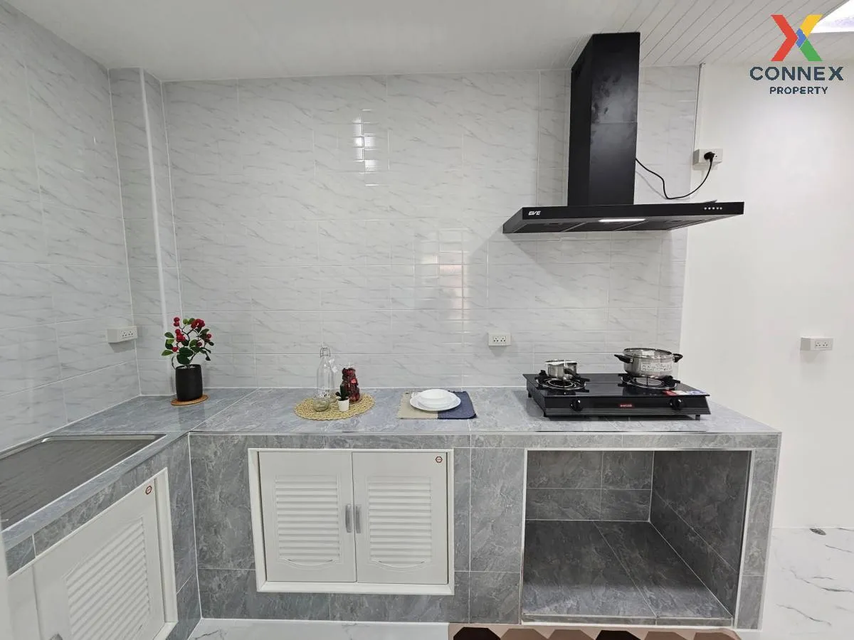 ขายทาวน์เฮ้าส์/ทาวน์โฮม  บ้านพฤกษา 33 บางบัวทอง รีโนเวทใหม่ บางคู