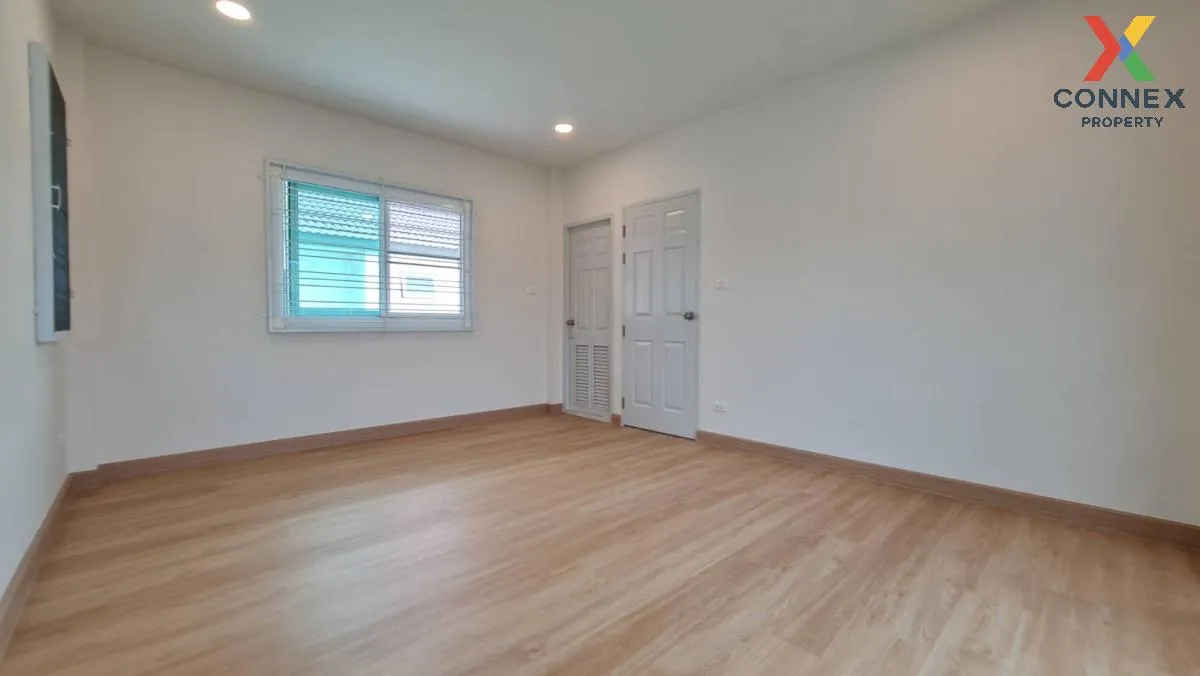 For Sale House , Baan Kunaphat 6 , wide frontage , newly renovate