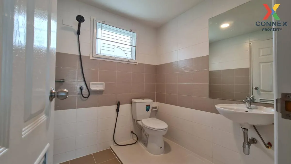 For Sale House , Baan Kunaphat 6 , wide frontage , newly renovate