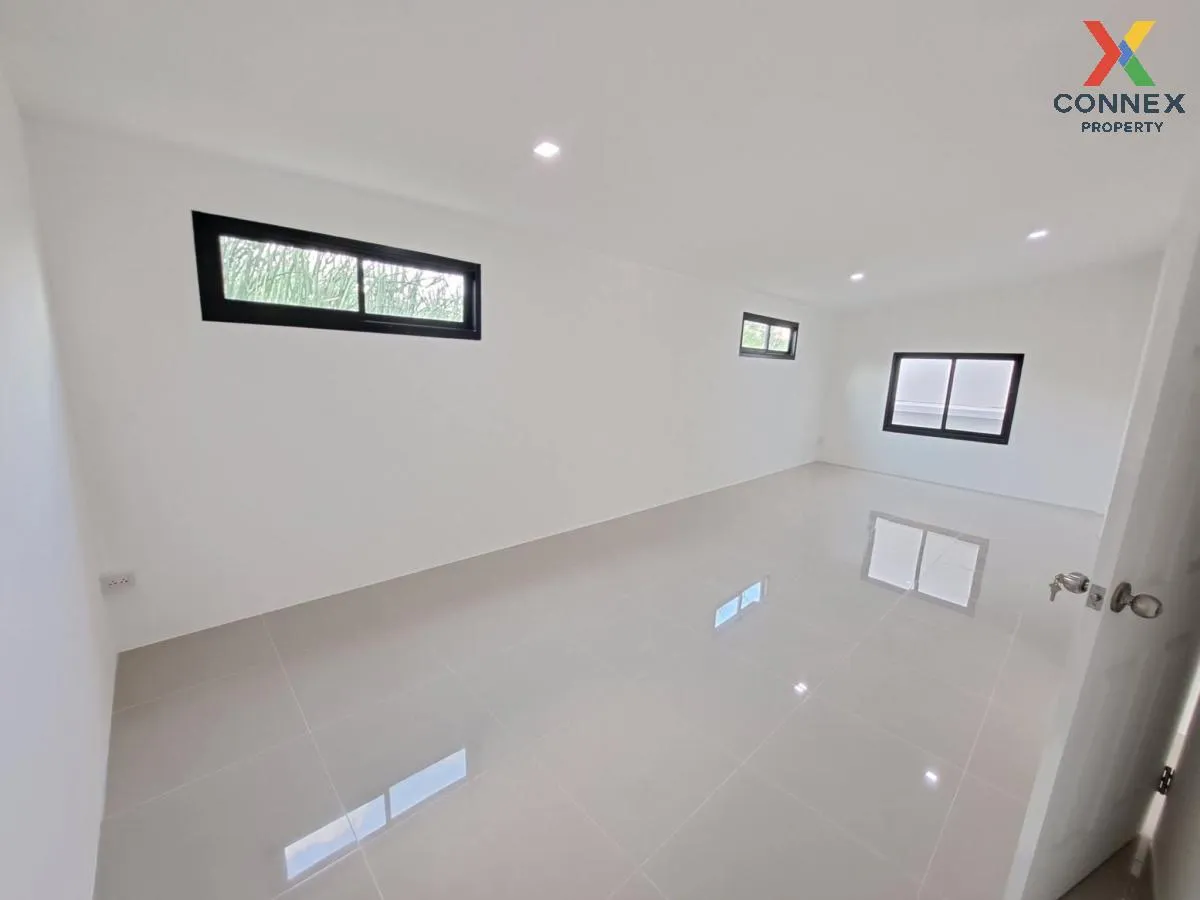 For Sale House , Phatchara Ville 2 , wide frontage , newly renova