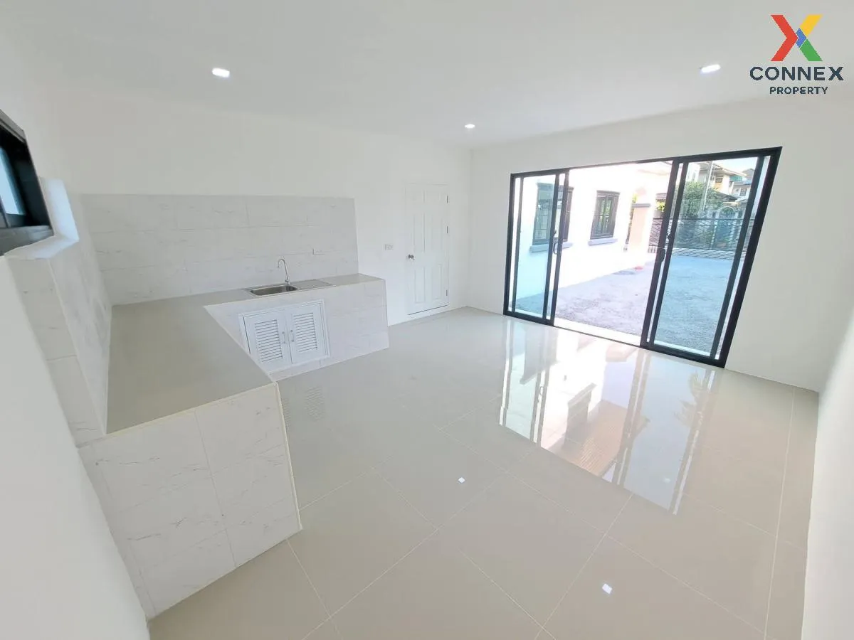 For Sale House , Phatchara Ville 2 , wide frontage , newly renova