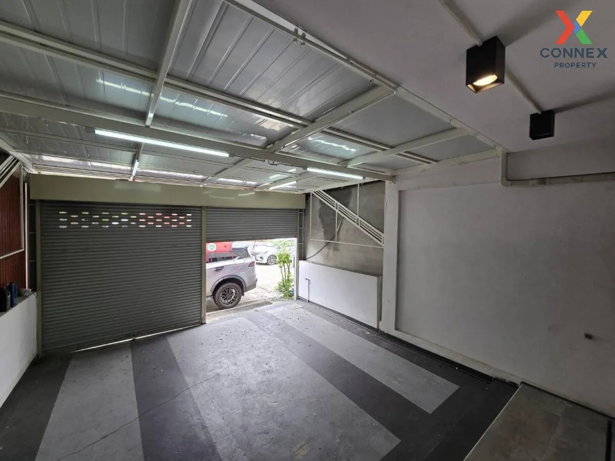 ขายทาวน์เฮ้าส์/ทาวน์โฮม  อนินทาวน์ เทียนทะเล 7 ชั้นสูง แสมดำ เขต  4