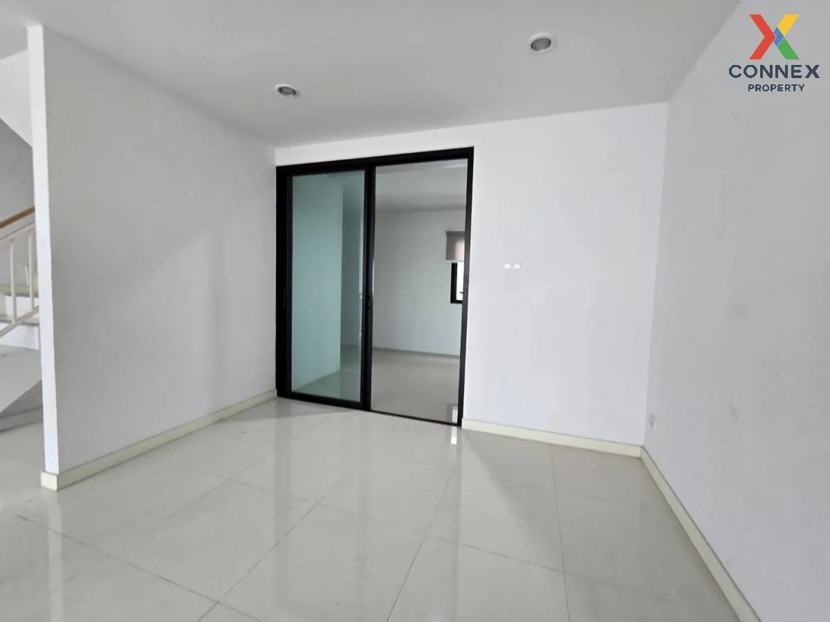 ขายทาวน์เฮ้าส์/ทาวน์โฮม  อนินทาวน์ เทียนทะเล 7 ชั้นสูง แสมดำ เขต 