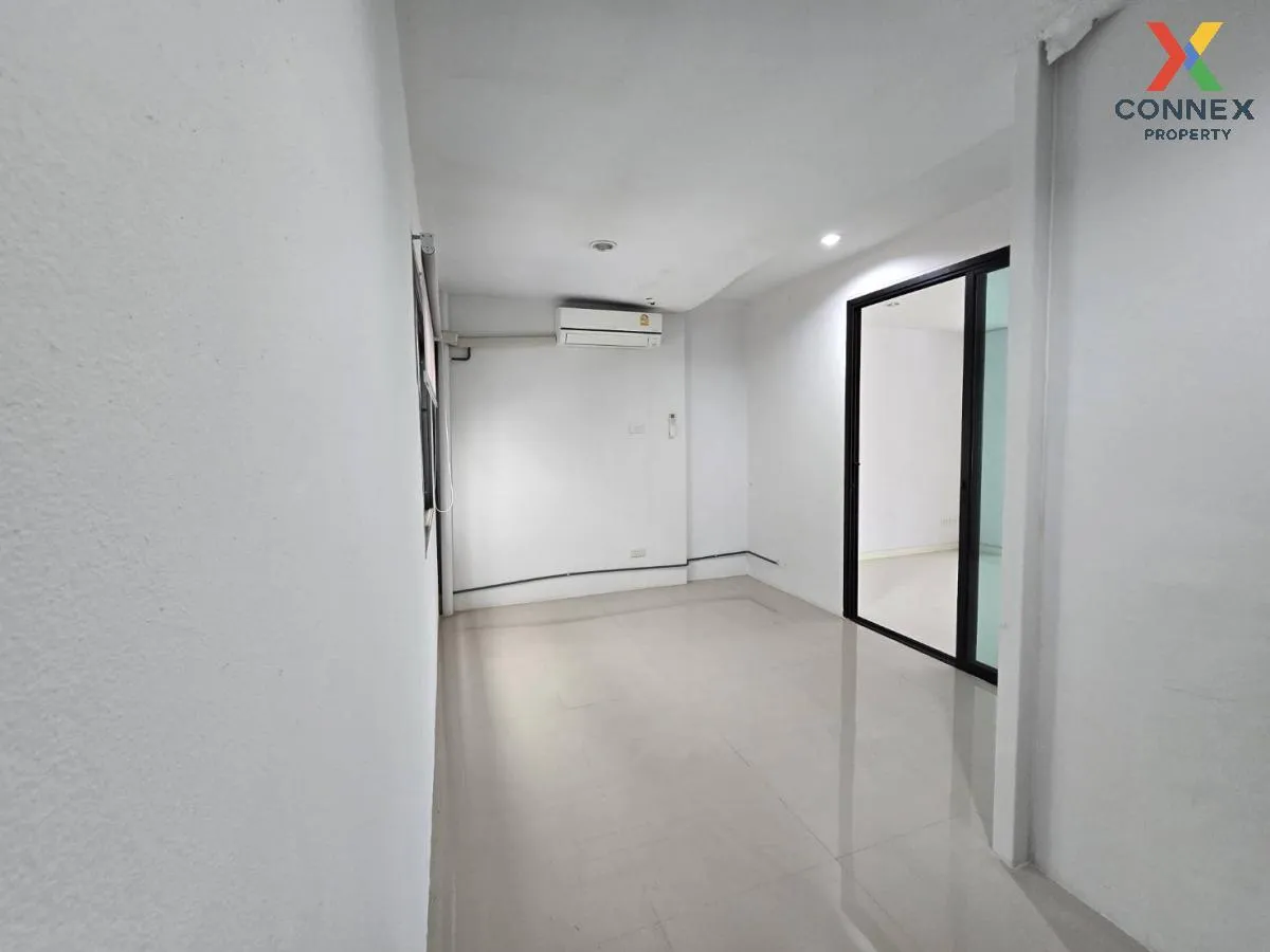 ขายทาวน์เฮ้าส์/ทาวน์โฮม  อนินทาวน์ เทียนทะเล 7 ชั้นสูง แสมดำ เขต 