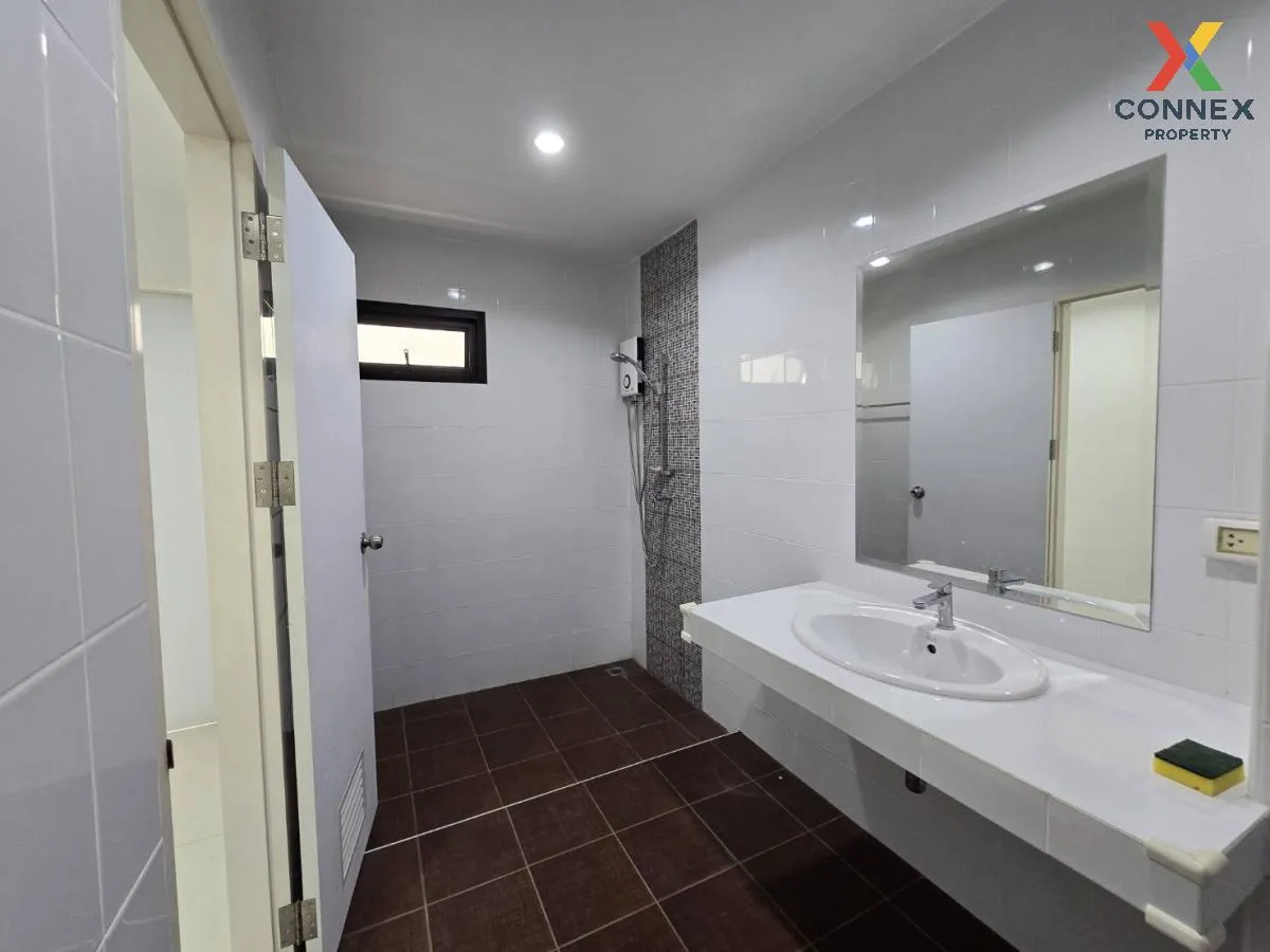 ขายทาวน์เฮ้าส์/ทาวน์โฮม  อนินทาวน์ เทียนทะเล 7 ชั้นสูง แสมดำ เขต 