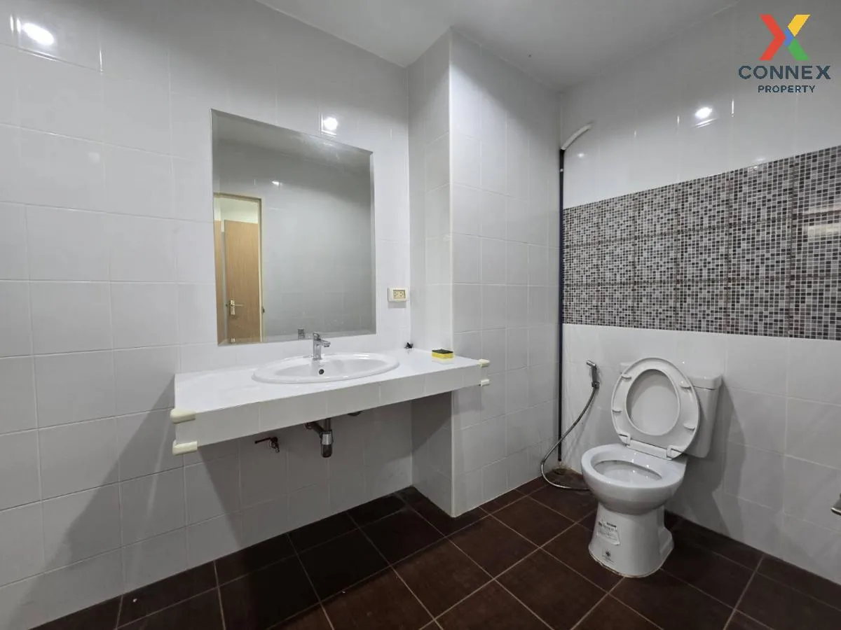 ขายทาวน์เฮ้าส์/ทาวน์โฮม  อนินทาวน์ เทียนทะเล 7 ชั้นสูง แสมดำ เขต 