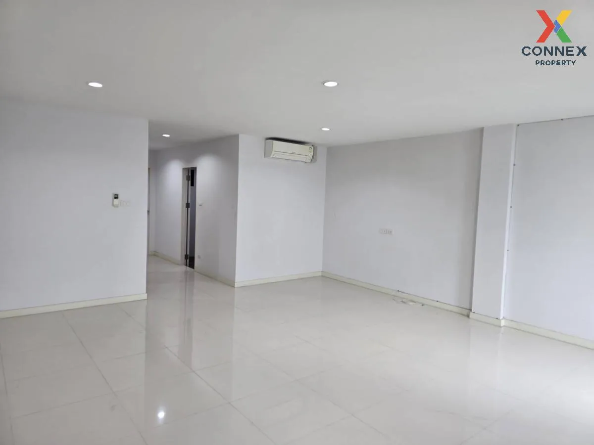 ขายทาวน์เฮ้าส์/ทาวน์โฮม  อนินทาวน์ เทียนทะเล 7 ชั้นสูง แสมดำ เขต 