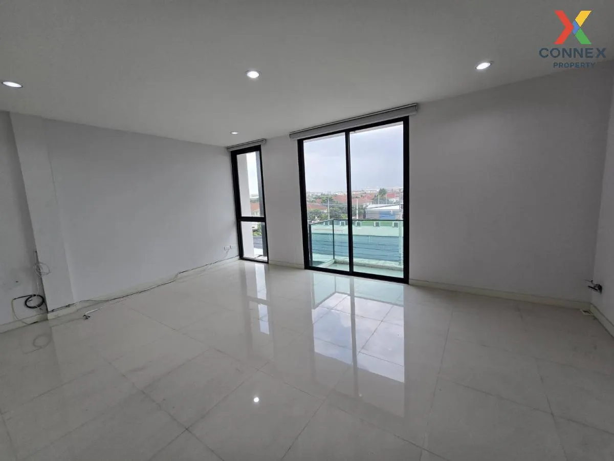 ขายทาวน์เฮ้าส์/ทาวน์โฮม  อนินทาวน์ เทียนทะเล 7 ชั้นสูง แสมดำ เขต 