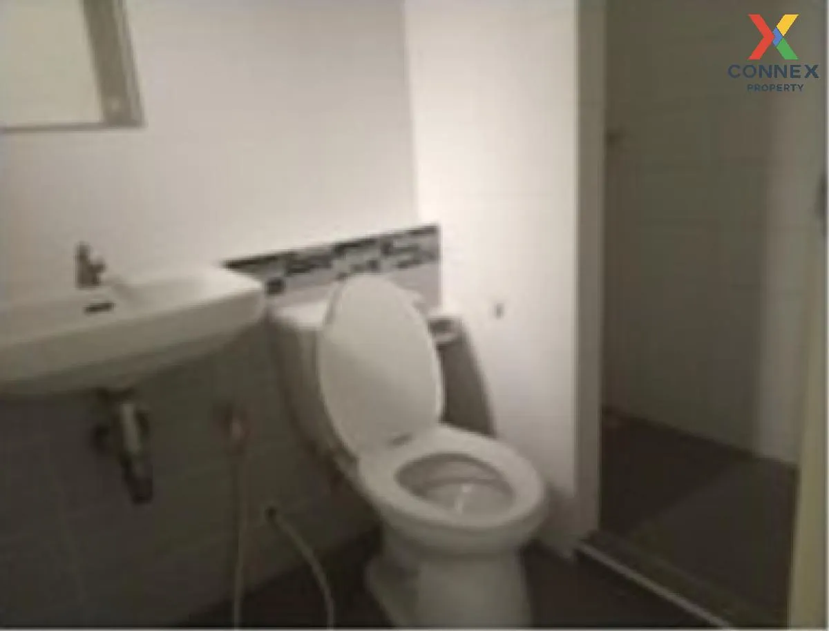 ขายทาวน์เฮ้าส์/ทาวน์โฮม  พรีซีโอ พลัสวัน อมตะนคร-หนองตำลึง หนองตำ