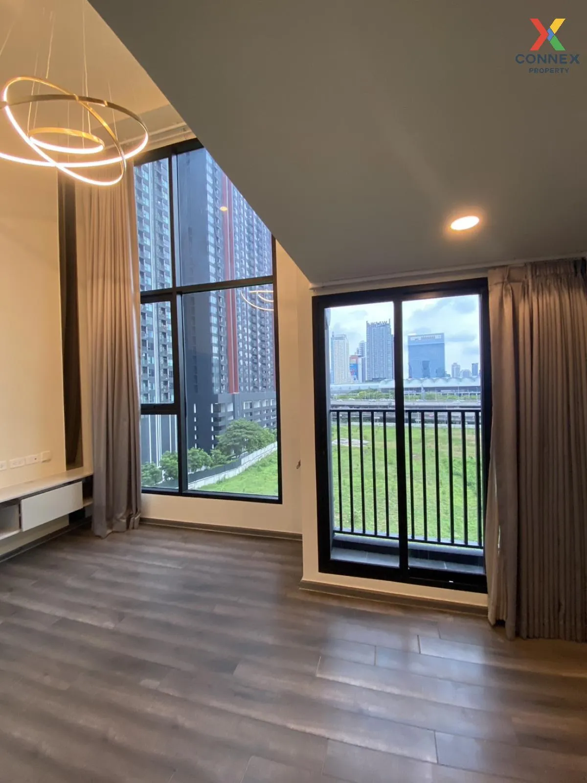 For Sale Condo , KnightsBridge Space Rama 9 , Duplex , MRT-Phra R 1