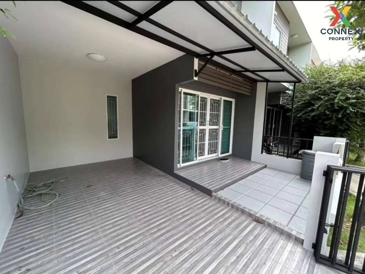 For Rent Townhouse/Townhome  , The Colors Wongwaen - Ramintra 2 , 4