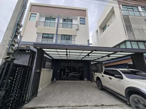 For Rent Homeoffice , DISTRICT Ekkamai-Ramintra , Nuan Chan , Bung Kum , Bangkok , CX-133914