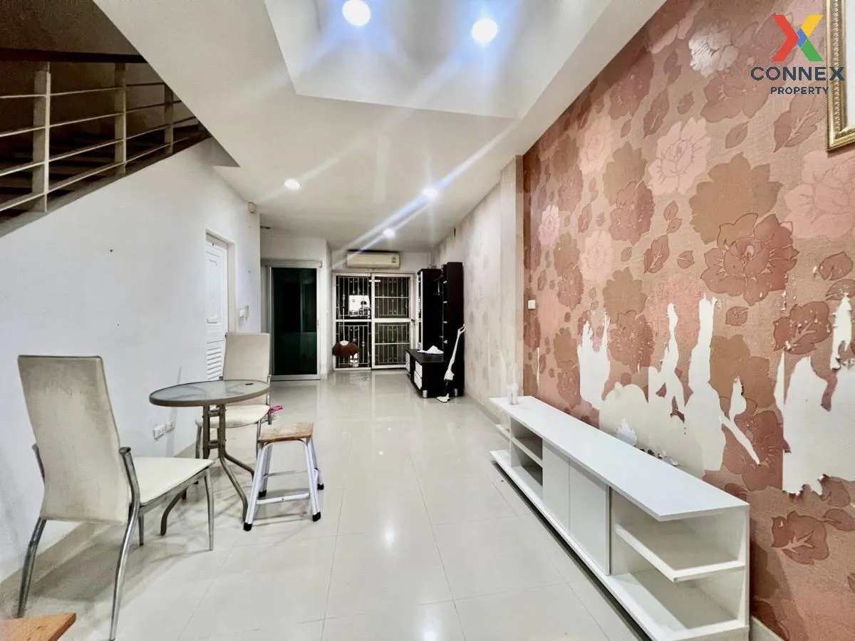 ขายทาวน์เฮ้าส์/ทาวน์โฮม  บ้านกลางเมือง เดอะ ปารีส พระราม 9-รามคำแ 2