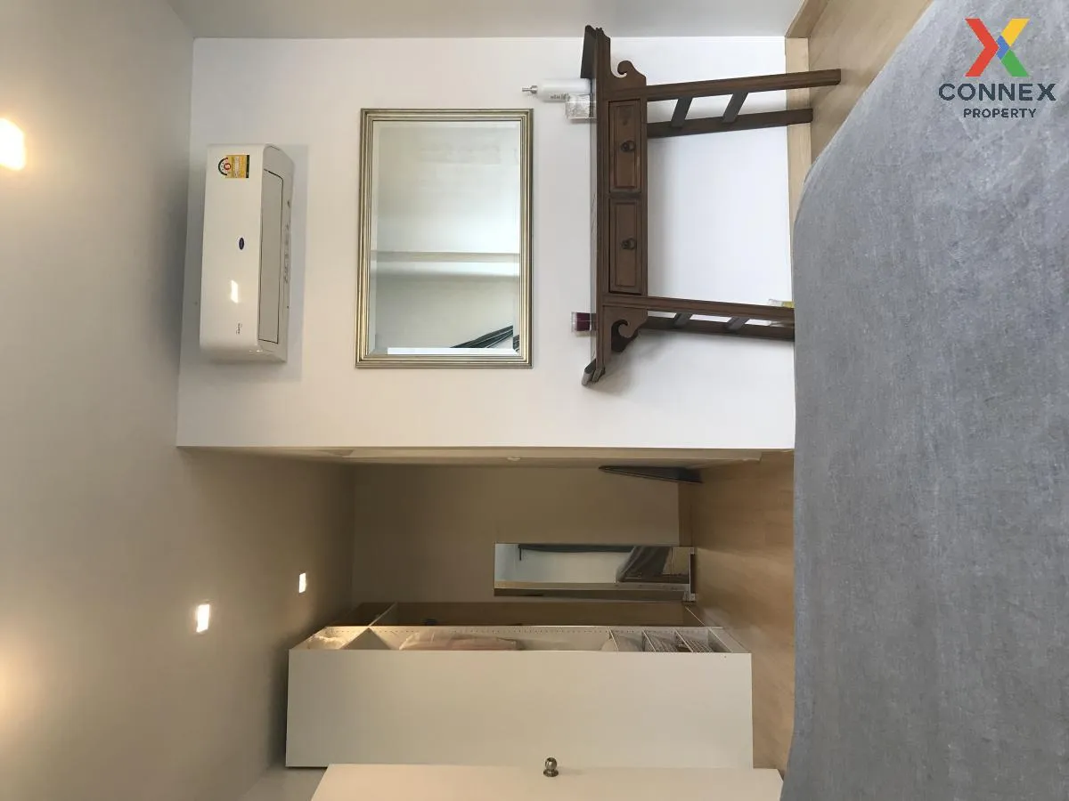 เช่าคอนโด  สาทร พลัส ออน เดอะ พอนด์ MRT-คลองเตย บางโพงพาง เขต ยาน