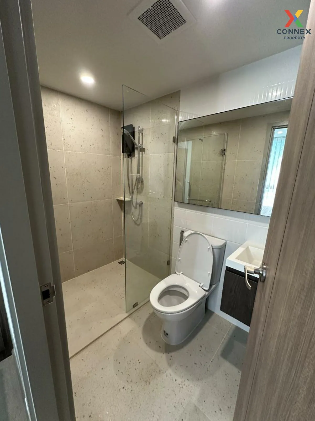 เช่าคอนโด  นิว คอร์ คูคต สเตชัน ดูเพล็กซ์ BTS-คูคต คูคต ลำลูกกา ป