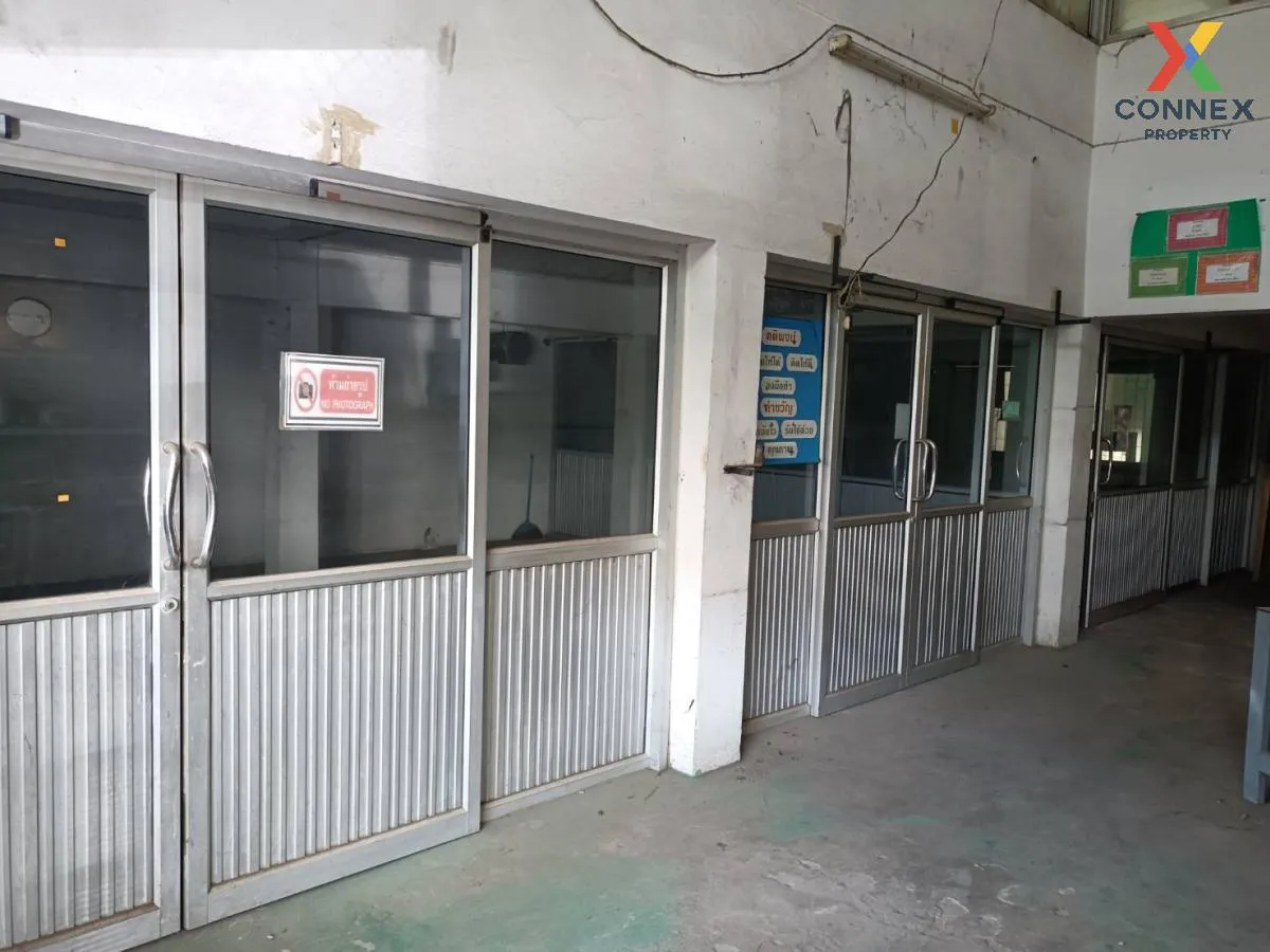 For Sale Commercial Building , Nawathai , corner unit , Khlong Nu For Sale Commercial Building , Nawathai , corner unit , Khlong Nu 2