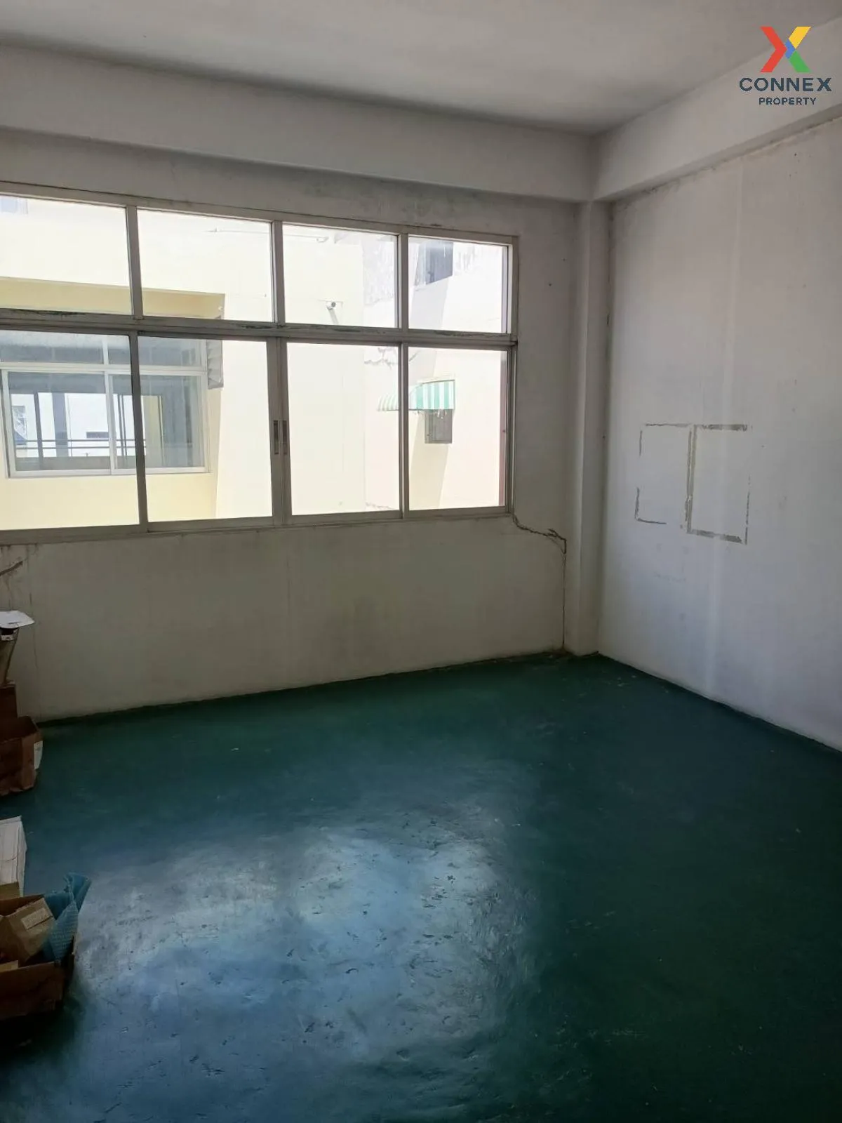 For Sale Commercial Building , Nawathai , corner unit , Khlong Nu For Sale Commercial Building , Nawathai , corner unit , Khlong Nu 4