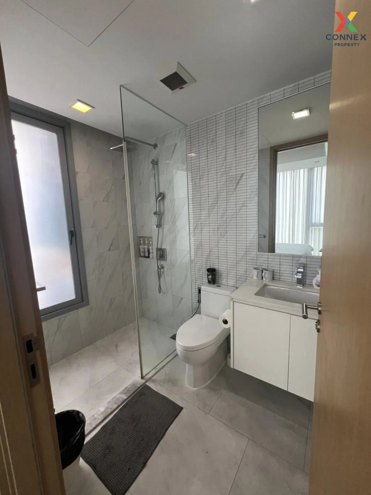 เช่าคอนโด  ไฮด์ สุขุมวิท 11 BTS-นานา คลองเตยเหนือ เขต วัฒนา กรุงเ