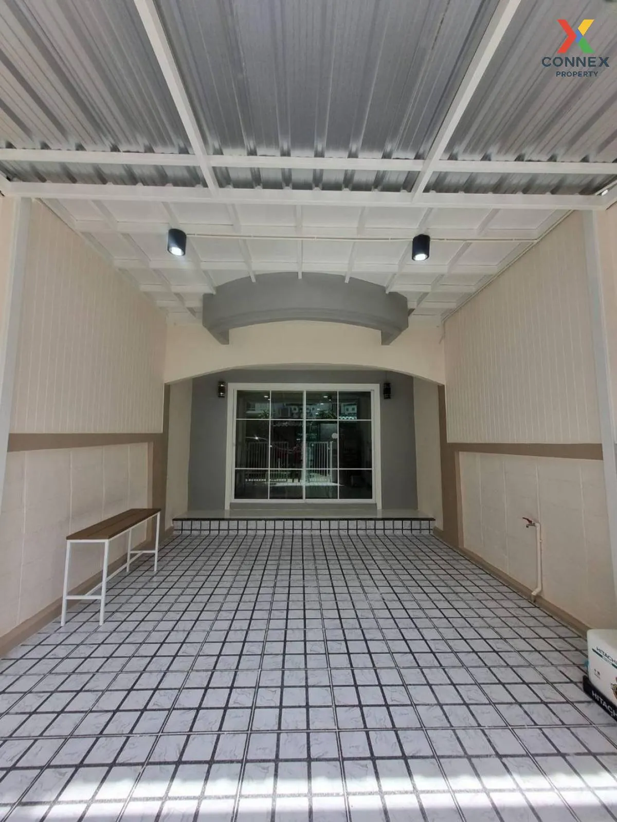 ขายทาวน์เฮ้าส์/ทาวน์โฮม  นันทิชา 4 รีโนเวทใหม่ ไทรน้อย ไทรน้อย นน 2