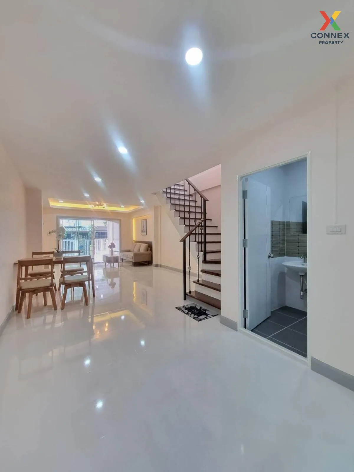 ขายทาวน์เฮ้าส์/ทาวน์โฮม  นันทิชา 4 รีโนเวทใหม่ ไทรน้อย ไทรน้อย นน