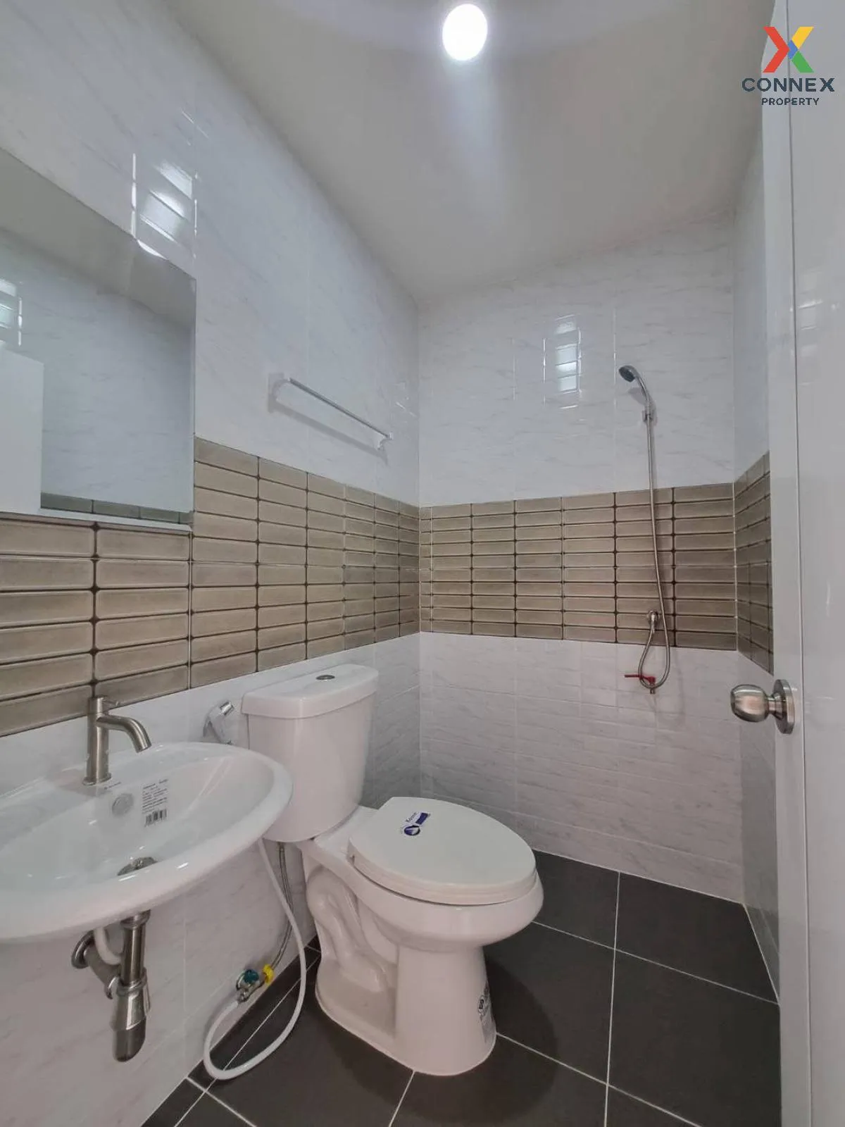 ขายทาวน์เฮ้าส์/ทาวน์โฮม  นันทิชา 4 รีโนเวทใหม่ ไทรน้อย ไทรน้อย นน