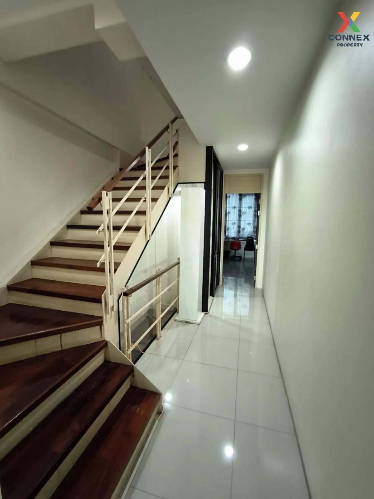 For Sale Home office , Sam Saen Nok , Huai Khwang , Bangkok , CX-