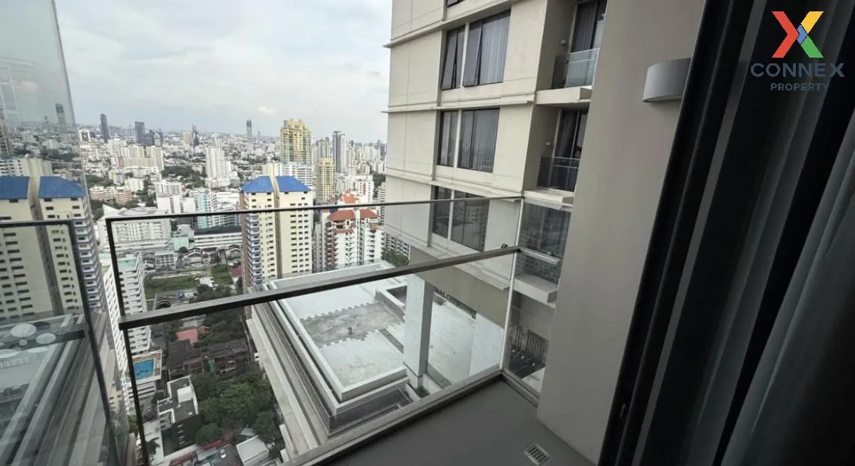 For Rent Condo , The Esse Asoke , nice view , high floor , corner For Rent Condo , The Esse Asoke , nice view , high floor , corner