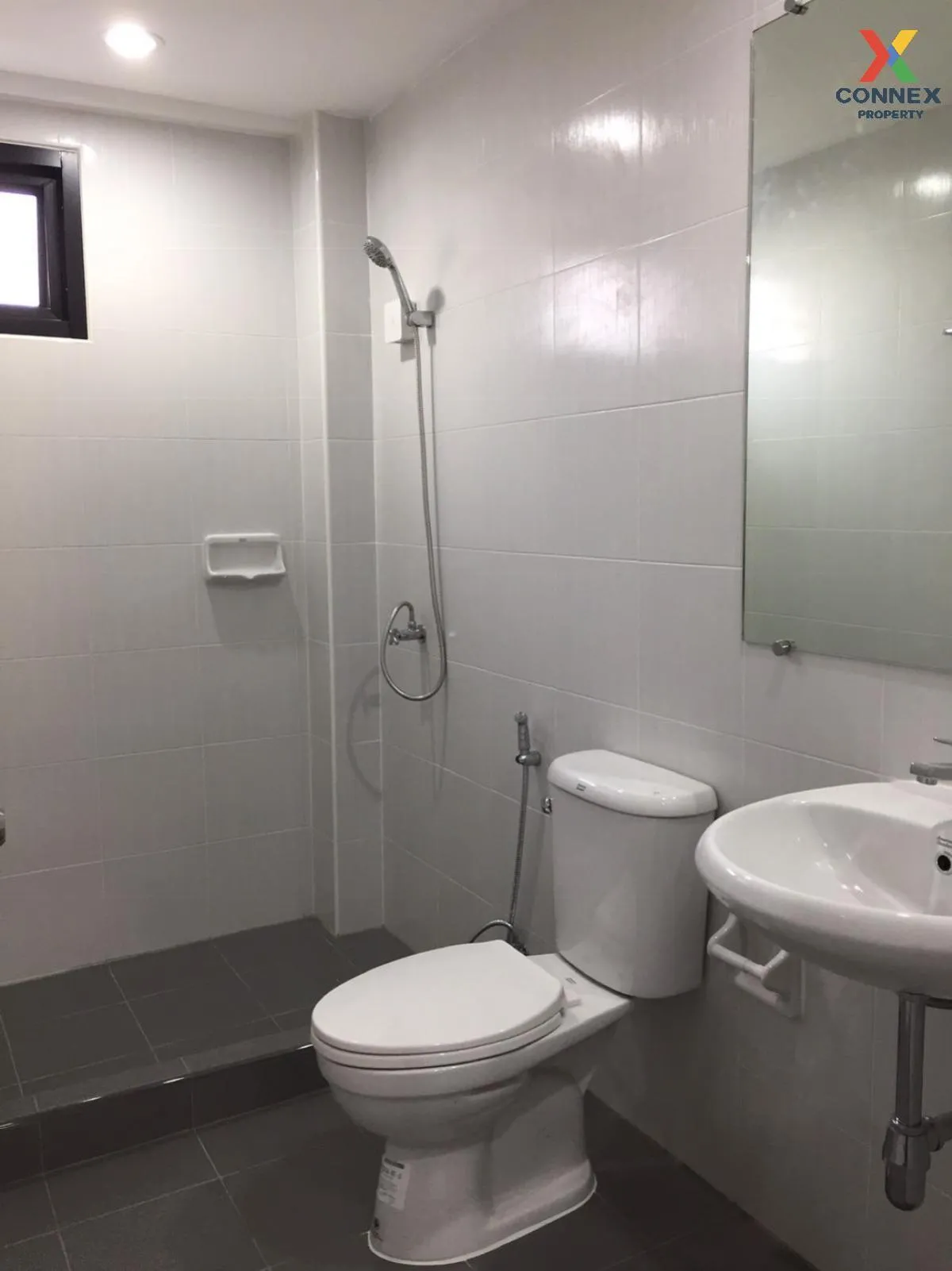 เช่าตึกแถว4ชั้น ปากซอยอ่อนนุช 47 ประเวศ เขต สวนหลวง กรุงเทพ CX-13