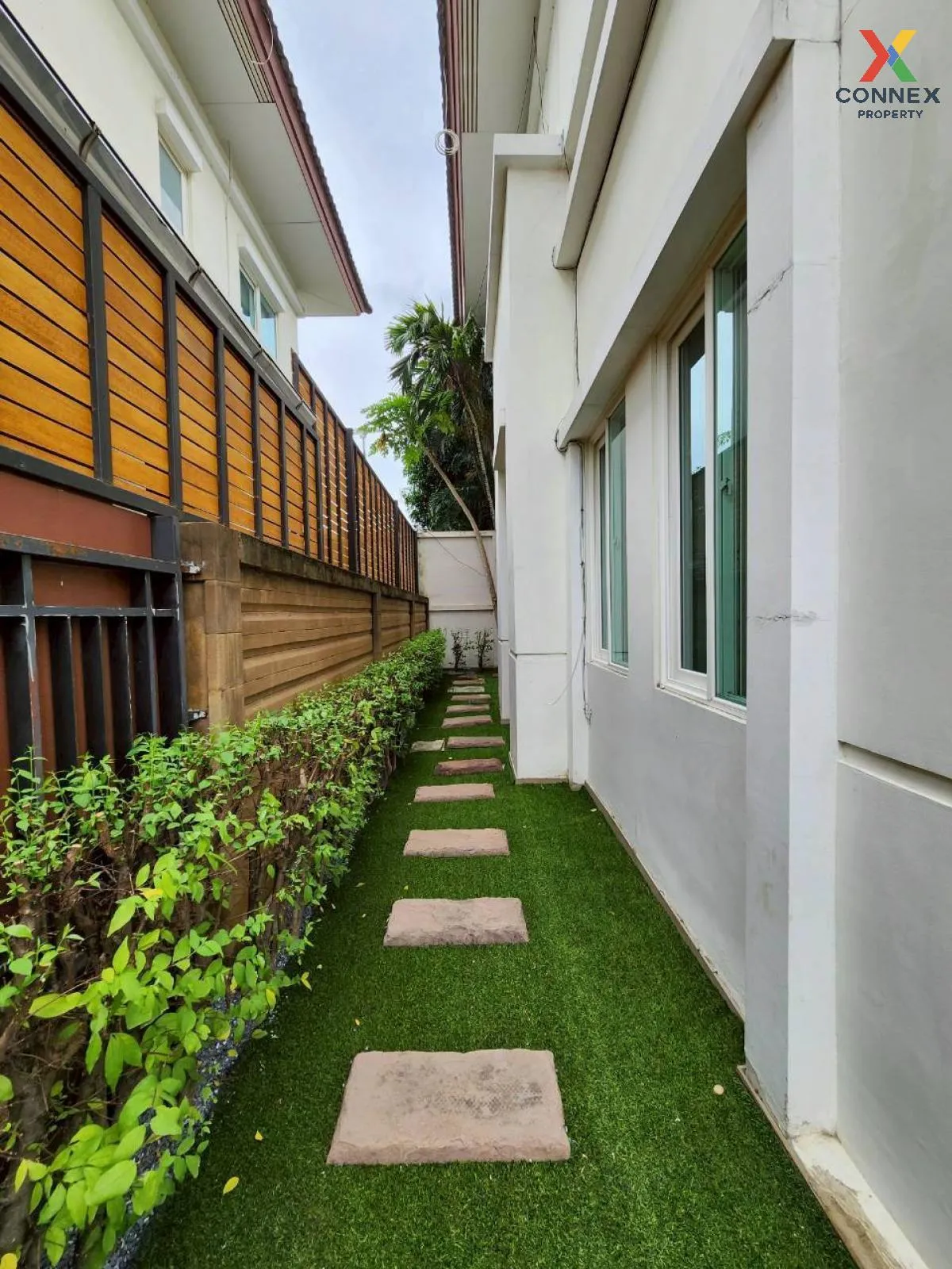 เช่าบ้าน  เดอะ เซนโทร สุขุมวิท 113 สำโรงเหนือ เมืองสมุทรปราการ สม