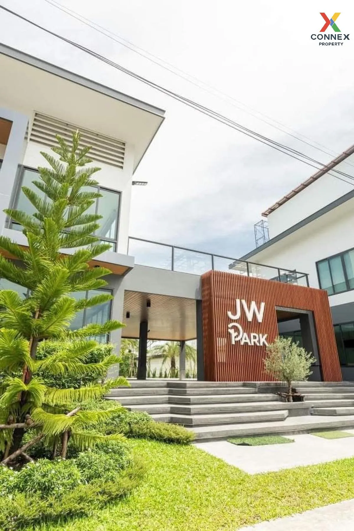 เช่าโฮมออฟฟิศ เจดับบลิว พาร์ค กรุงเทพกรีฑา ขนาด 5 ชั้น พร้อมลิฟต์