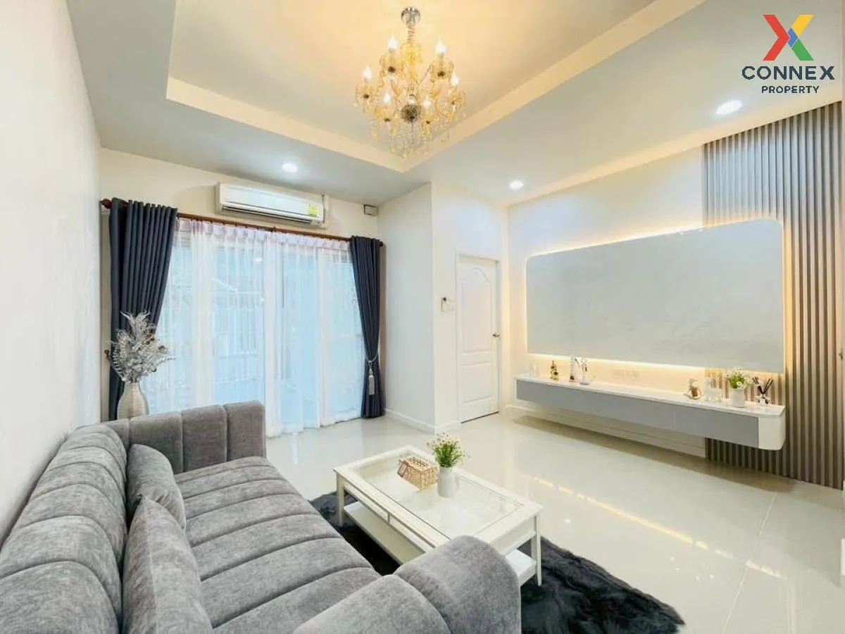 ขายทาวน์เฮ้าส์/ทาวน์โฮม  โชคชัย 7 ซอยเขาน้อย เมืองพัทยา บางละมุง  2